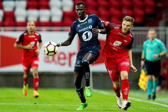 Amidou Diop of Kristiansund and Gilli Rólantsson of Brann