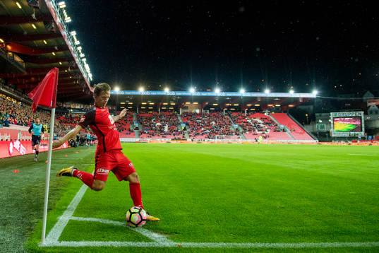 Bläddra bland fler bilder av Football, Eliteserien, Brann - Kristiansund
