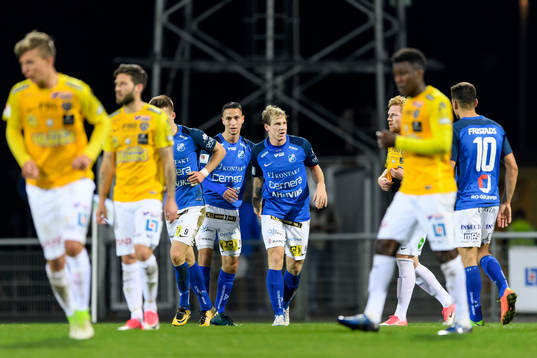 Norrbys spelare jublar