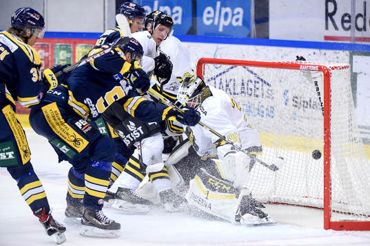 Södertäljes Hampus Olsson gör 1-0