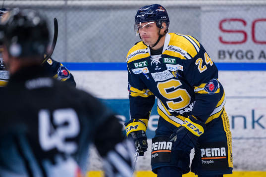 Södertäljes Hampus Olsson jublar