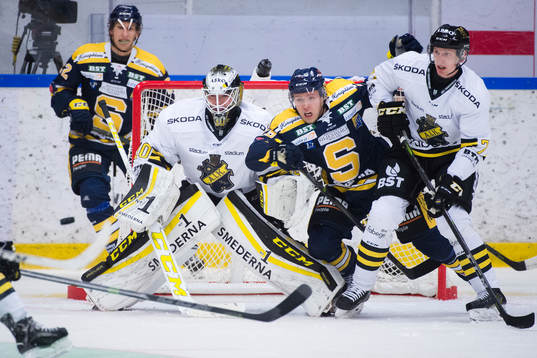 s målvakt Erik Källgren och Filip Windlert