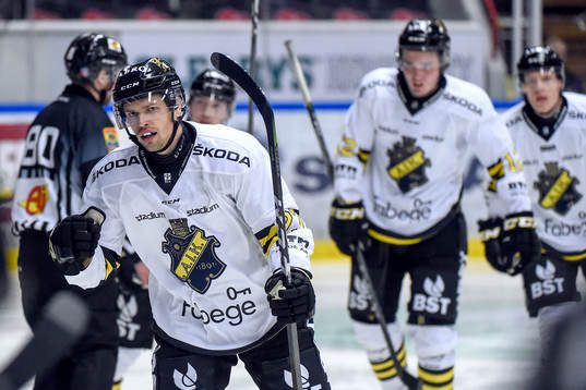 s Eric Castonguay jublar