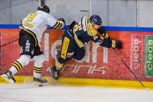 s Albin Johansson och Södertäljes Nicklas Heinerö