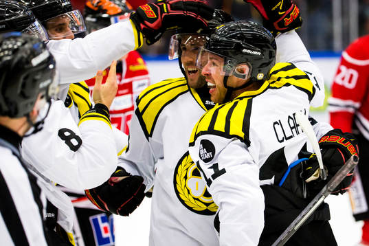 Brynäs Kevin Clark jublar
