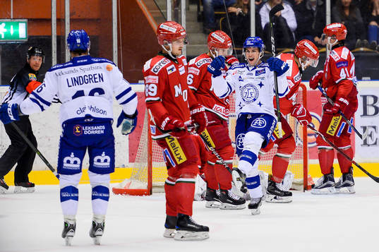 Leksands Oskar Lang jublar