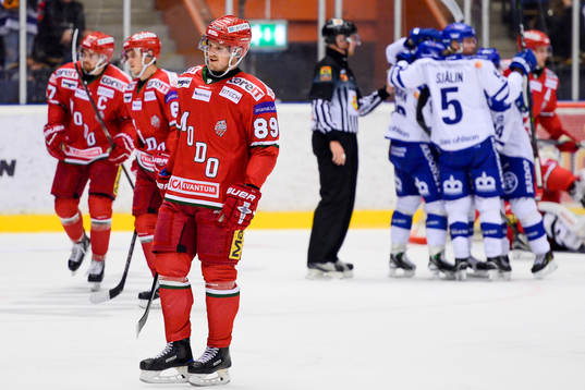 Modos Patrik Karlkvist deppar