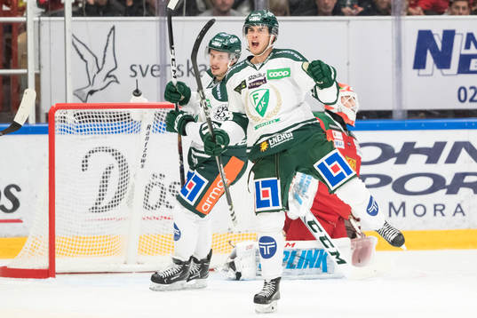 Färjestads Michael Lindqvist jublar