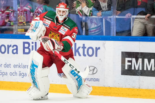 Moras målvakt Christian Engstrand  i ishockeymatchen i SHL