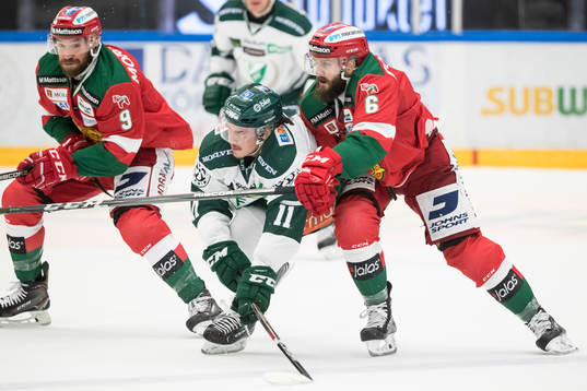 Färjestads Joakim Nygård och Moras Steven Seigo och