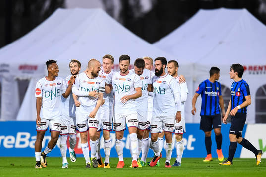 Christian Grindheim of Vålerenga celebrates