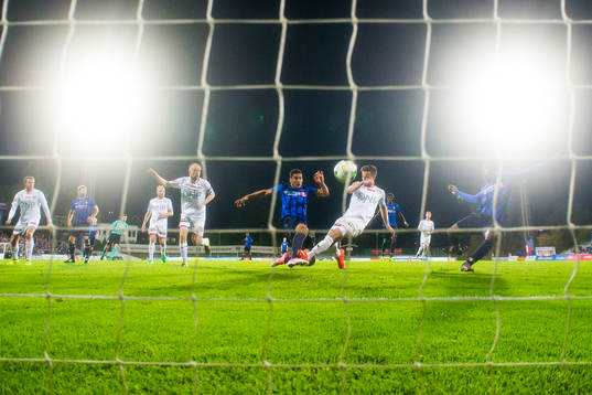 Bläddra bland fler bilder av Football, Eliteserien, Stabæk - Vålerenga