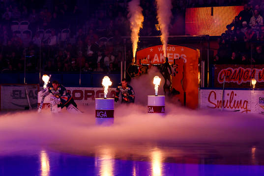 Växjös intro före ishockeymatchen i SHL mellan Växjö
