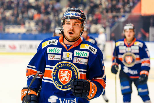 Växjös Pontus Netterberg jublar