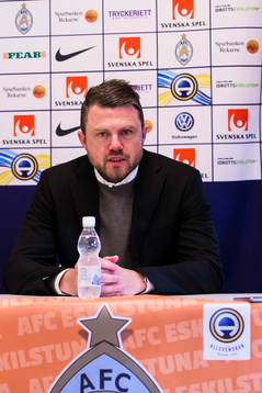AFC Eskilstunas tränare Michael Jolley och Jönköpings