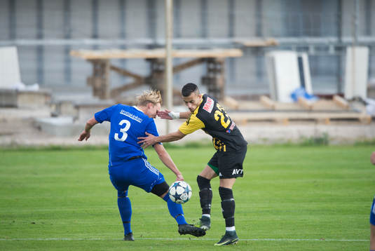 IFK Hässleholms  Mohamed Hamdan i matchen i division 2