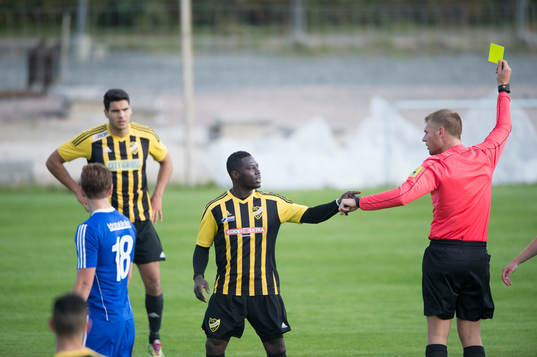 IFK Hässleholms  Mike Andrew varnas i matchen i division 2