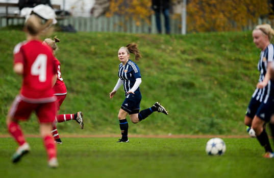 Kovlands Agnes Cöster i matchen i Div 2 mellersta Norrland