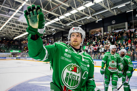 Rögles Ted Brithén  jublar