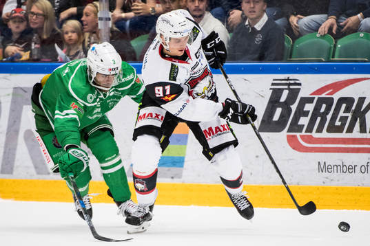 Rögles Almen Bibic och Malmö Redhawks Max Görtz
