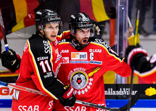Luleås Niklas Olausson (h) jublar