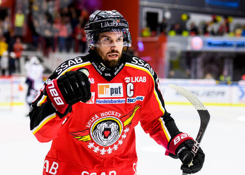 Luleås Niklas Olausson jublar