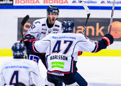 Linköpings Sebastian Karlsson jublar