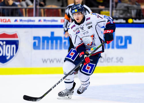 Linköpings Patrick Mullen med pucken
