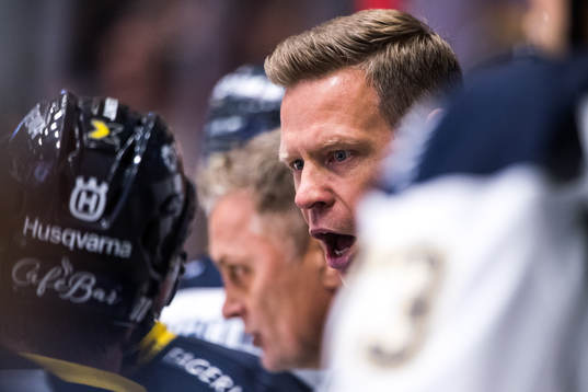 s assisterande tränare Nicklas Rahm
