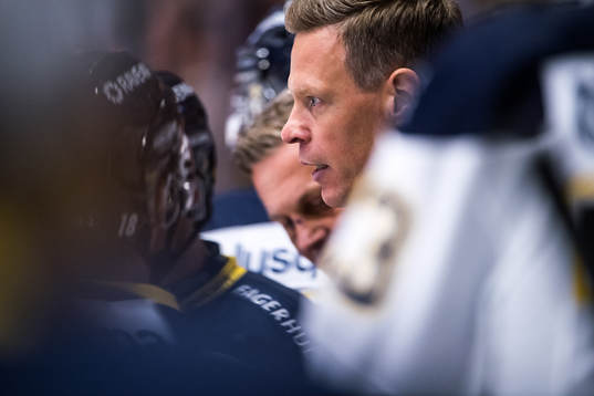 s assisterande tränare Nicklas Rahm