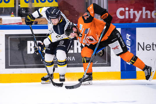s Mattias Tedenby  och Karlskronas Joachim Rohdin