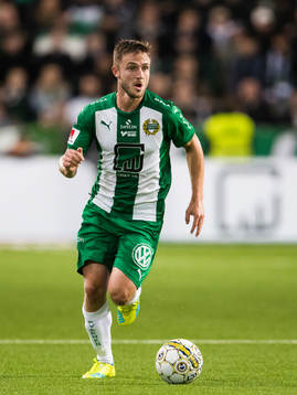Hammarbys Mats Solheim med bollen