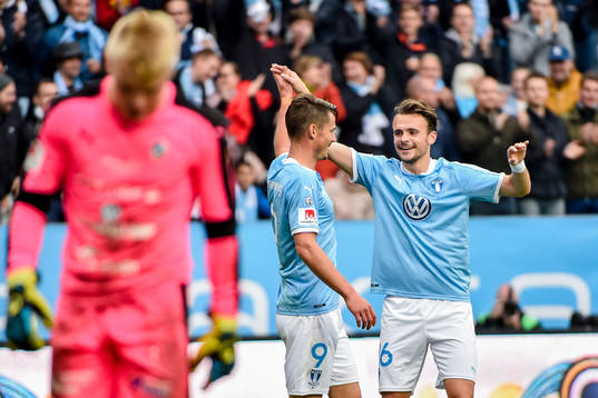 Malmö FFs Markus Rosenberg och Andreas Vindheim jublar