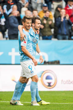 Malmö FFs Markus Rosenberg och Andreas Vindheim jublar