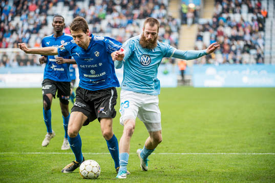 Halmstads Marcus Johansson mot Malmö FFs Jo Inge Berget