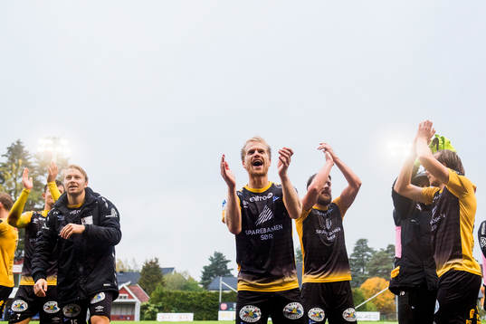 Start celebrates