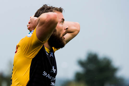 Espen Børufsen of Start reacts