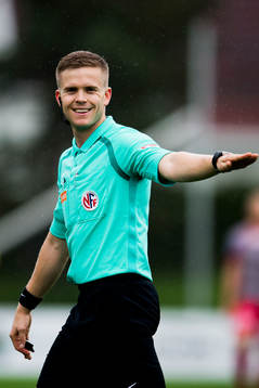 The referee Torkjell Jonsson Trædal
