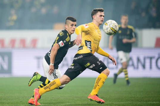 s Nicolas Marcelo Stefanelli och Elfsborgs Jesper Manns
