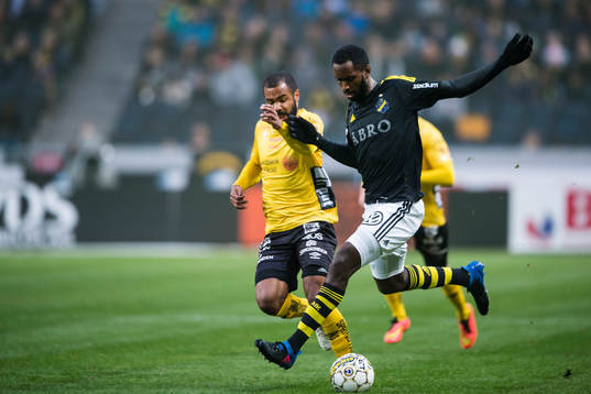 s Henok Goitom mot Elfsborgs Alex Dyer