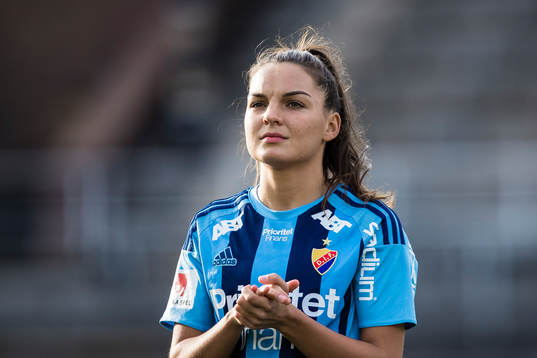 Djurgårdens Johanna Rytting Kaneryd innan fotbollsmatchen