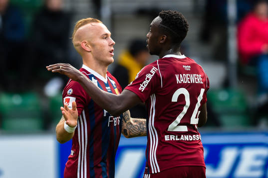 Djurgårdens Magnus Eriksson och Philana Tinotenda Kadewere