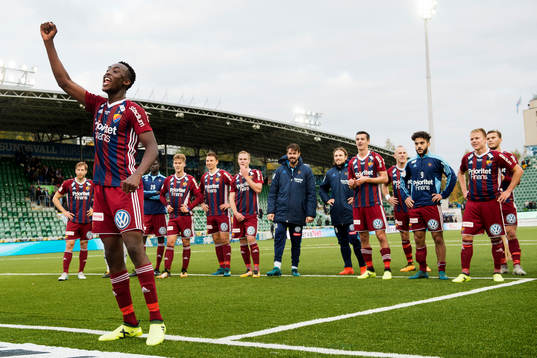 Djurgårdens Philana Tinotenda Kadewere jublar