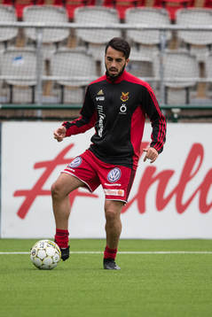 Östersunds Brwa Nouri värmer upp