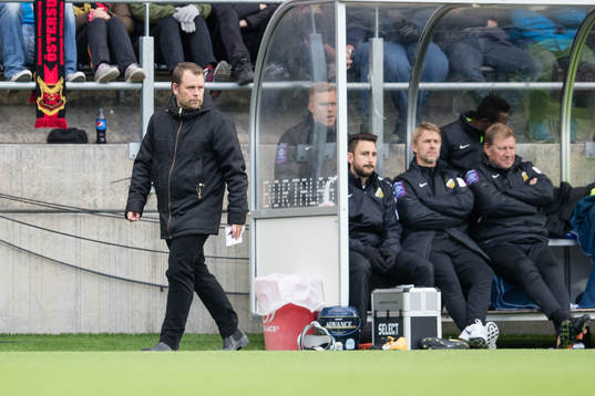 Häckens tränare Mikael Stahre