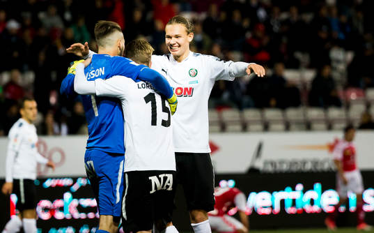 Örebros målvakt Oscar Jansson, Martin Lorentzson  och