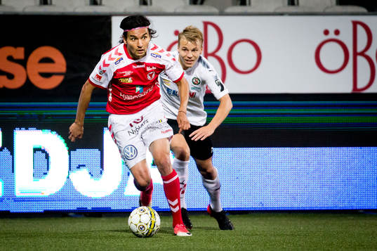 Kalmars Emin Nouri och Örebros Sebastian Ring