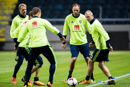 Sveriges Ola Toivonen, Andreas Granqvist och John Guidetti