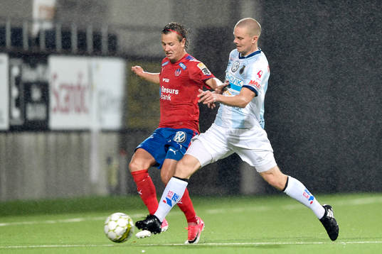 Helsingborgs Alex Timossi Andersson och Gefles Anton Lans