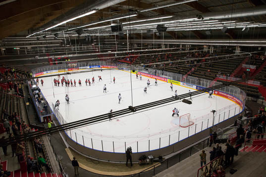 under ishockeymatchen i CHL mellan Frölunda och GAP Rapaces